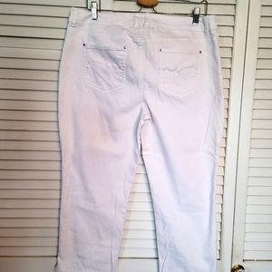 Chico's Platinum crop jeans size 2